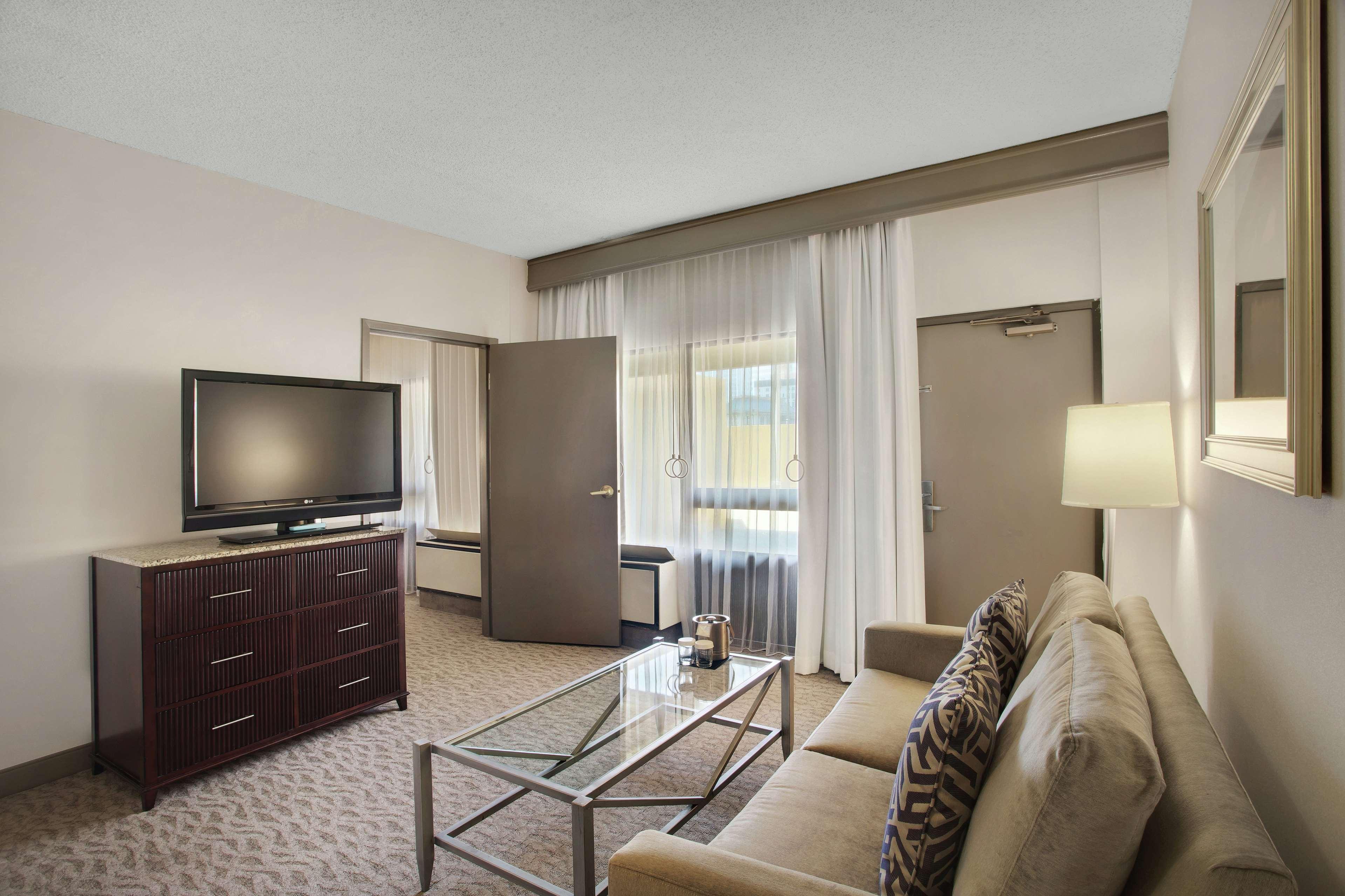 ดับเบิลทรี บาย ฮิลตัน ลิตเทิลร็อก Hotel ลิตเติลร็อค ภายนอก รูปภาพ