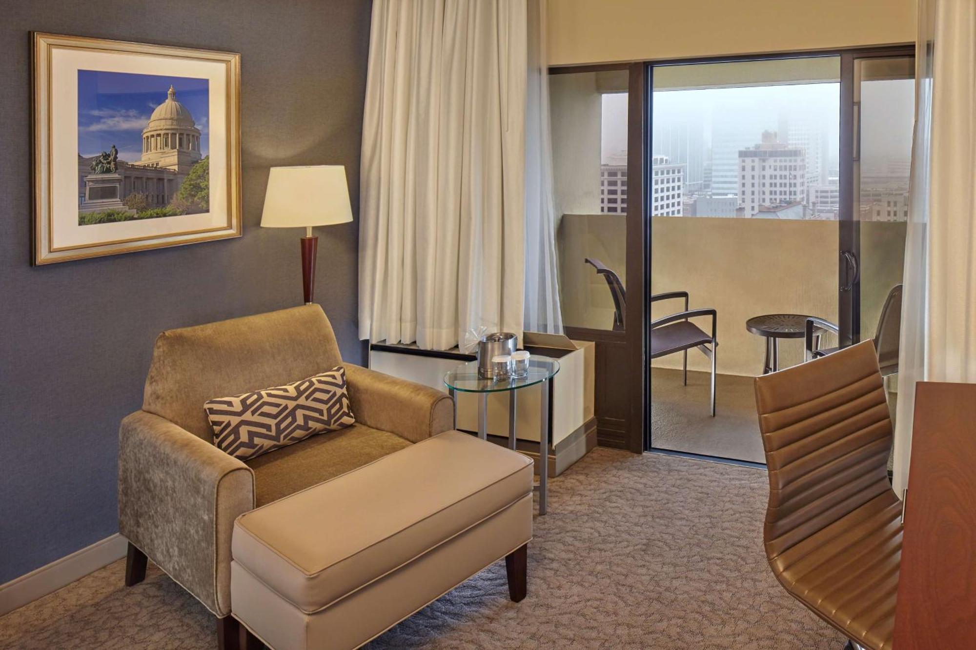ดับเบิลทรี บาย ฮิลตัน ลิตเทิลร็อก Hotel ลิตเติลร็อค ภายนอก รูปภาพ