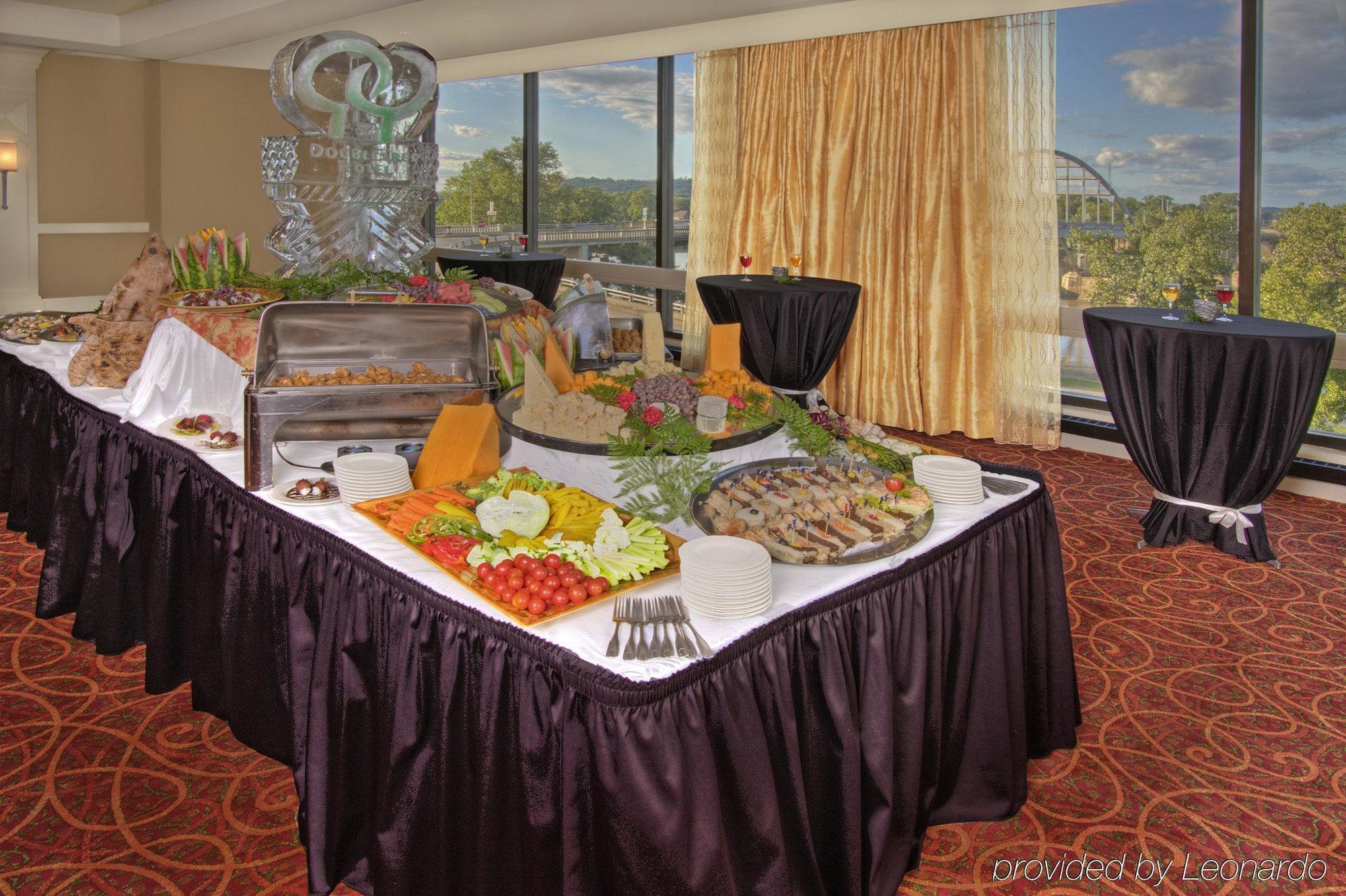 ดับเบิลทรี บาย ฮิลตัน ลิตเทิลร็อก Hotel ลิตเติลร็อค ร้านอาหาร รูปภาพ